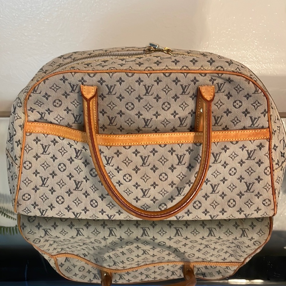 Authentic Louis Vuitton Grey Mini Lin Canvas Vintage Bowling Bag